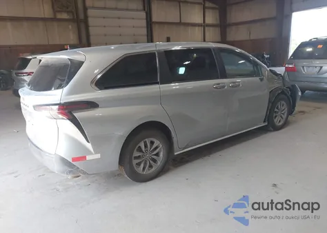 2023 Toyota Sienna Le z USA, uszkodzony, nr VIN 5TDKRKECXPS165655